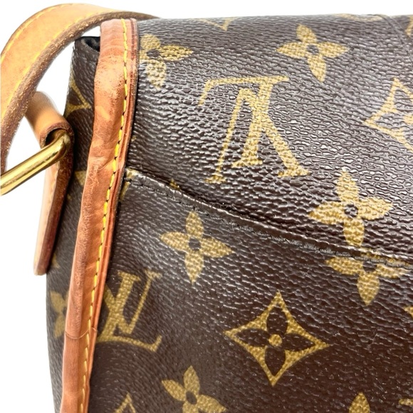 SOLD! Louis Vuitton Menilmontant PM Crossbody Bag - Picture 8 of 16